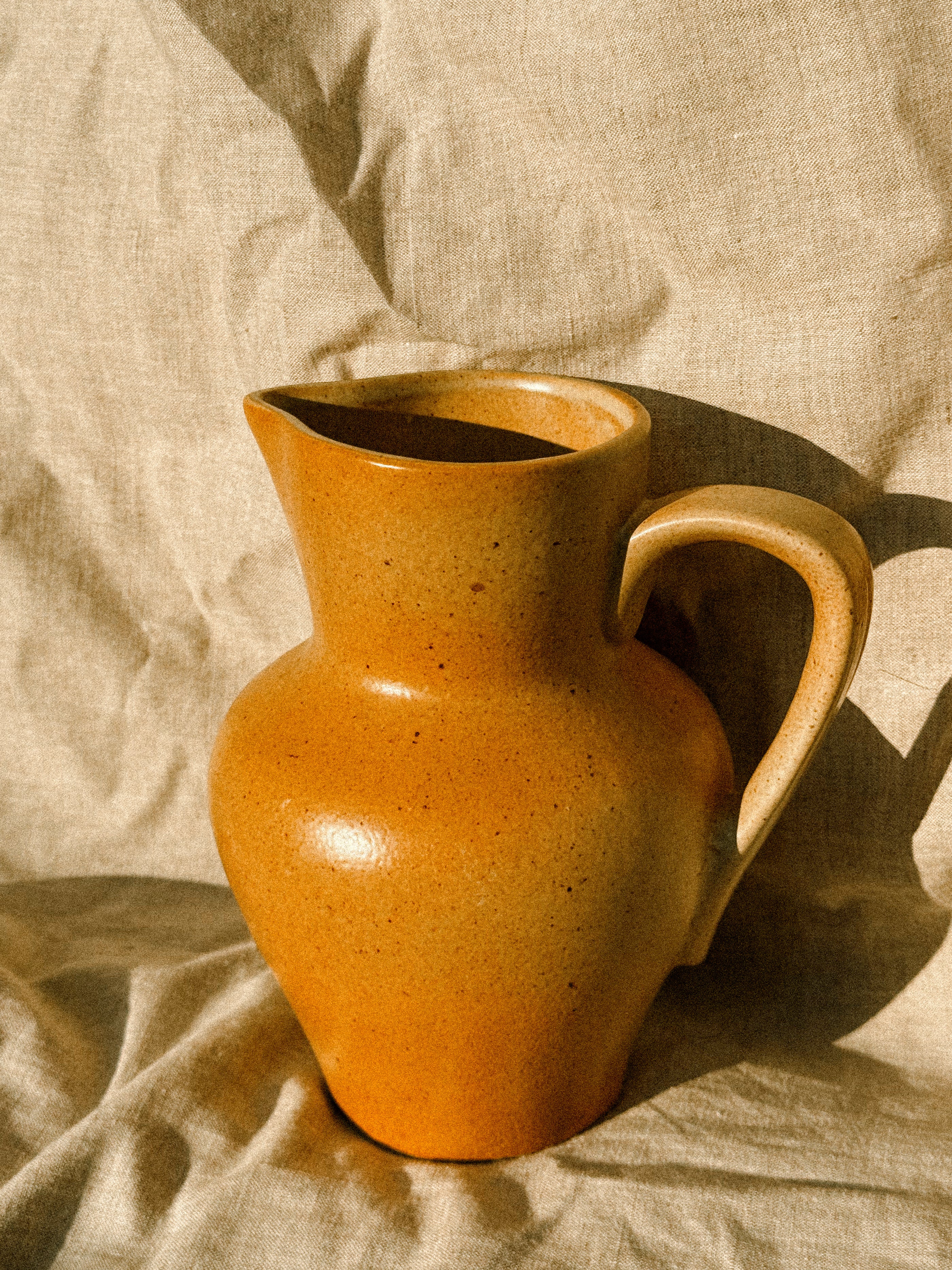 HN30 | Glazed stoneware "honey" jar, c. 1970