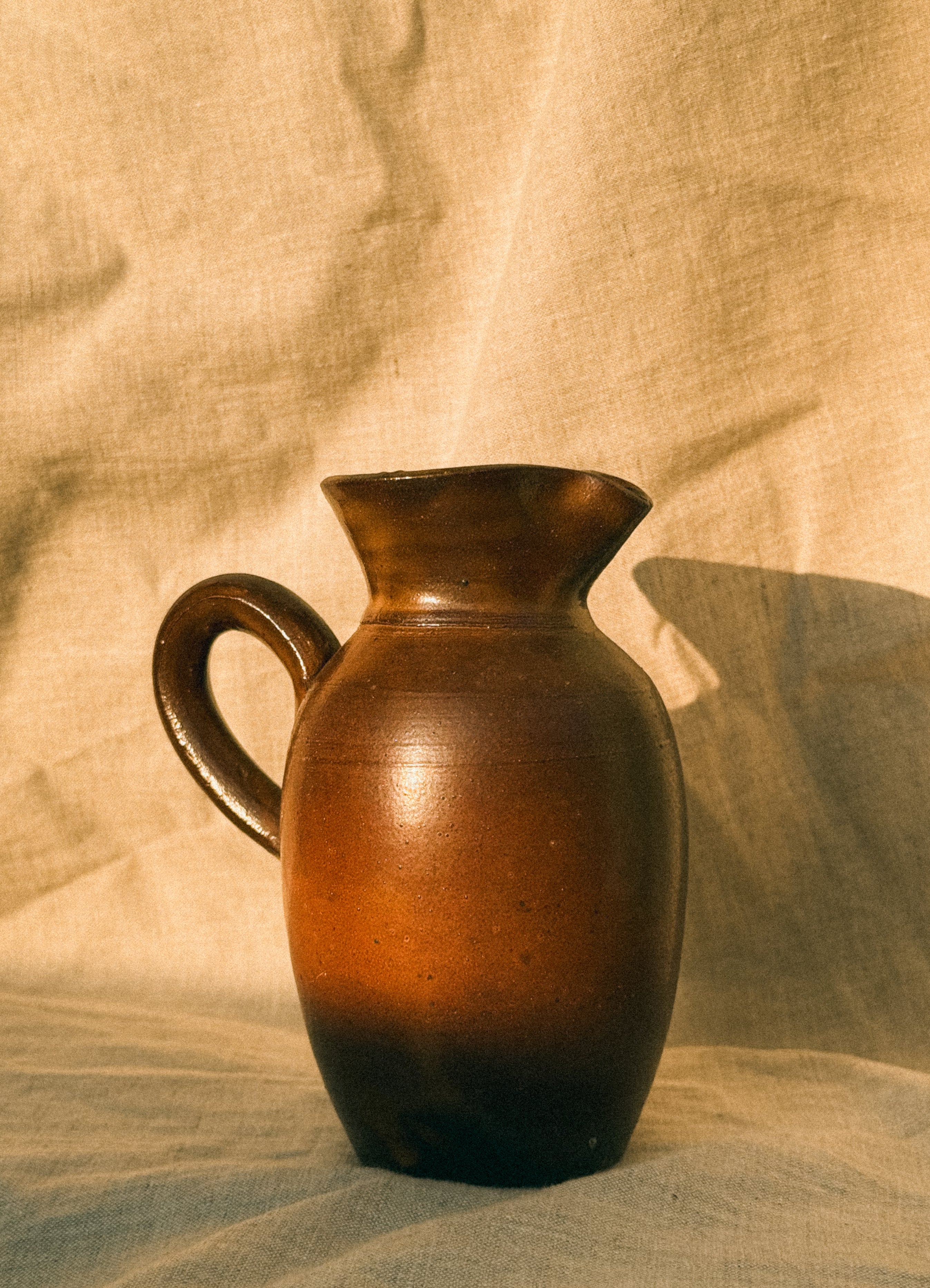 HN027 | Clay jug with two handles, c. 1950