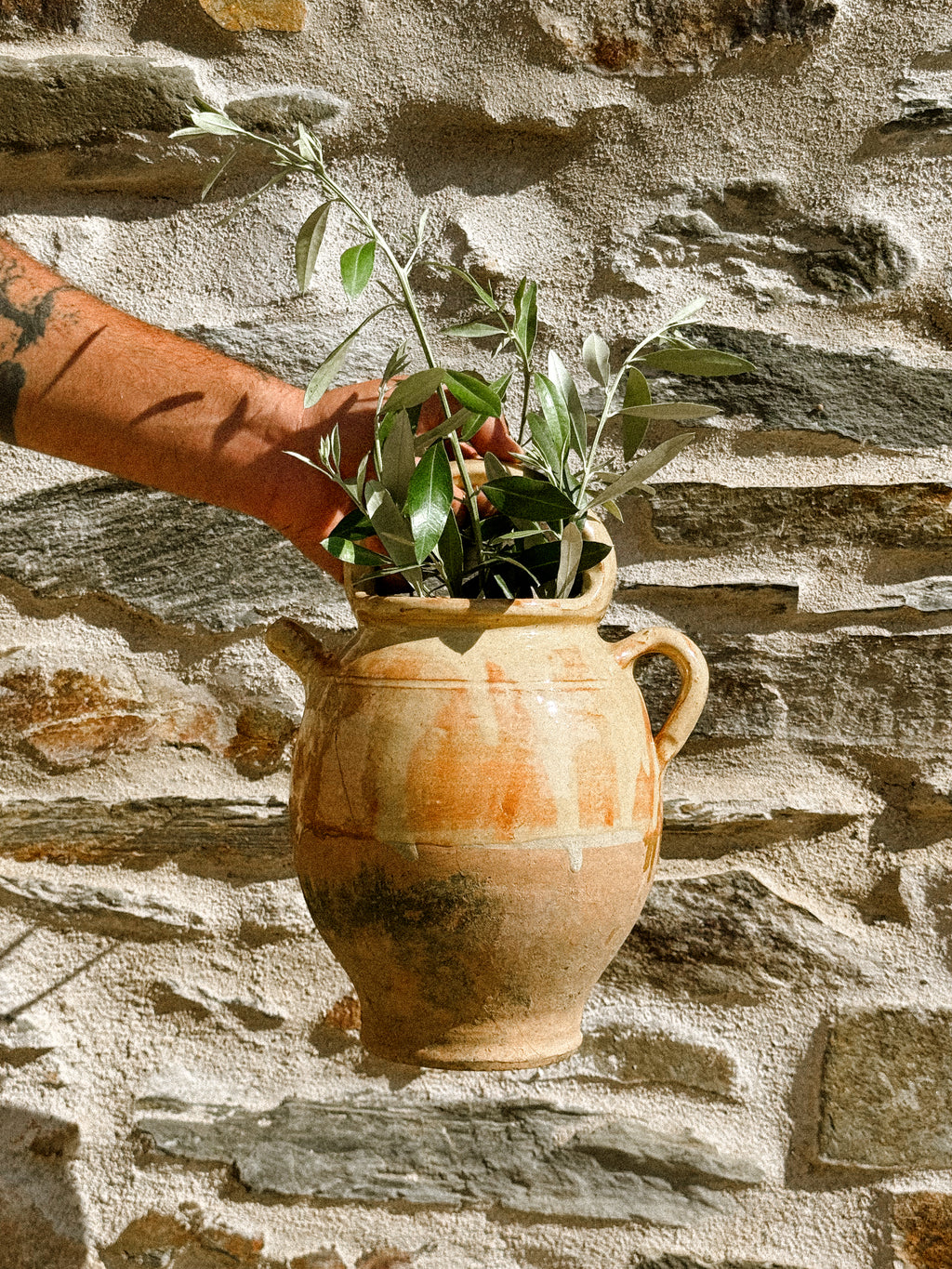HN018 | Rustic glazed clay jug with two handles