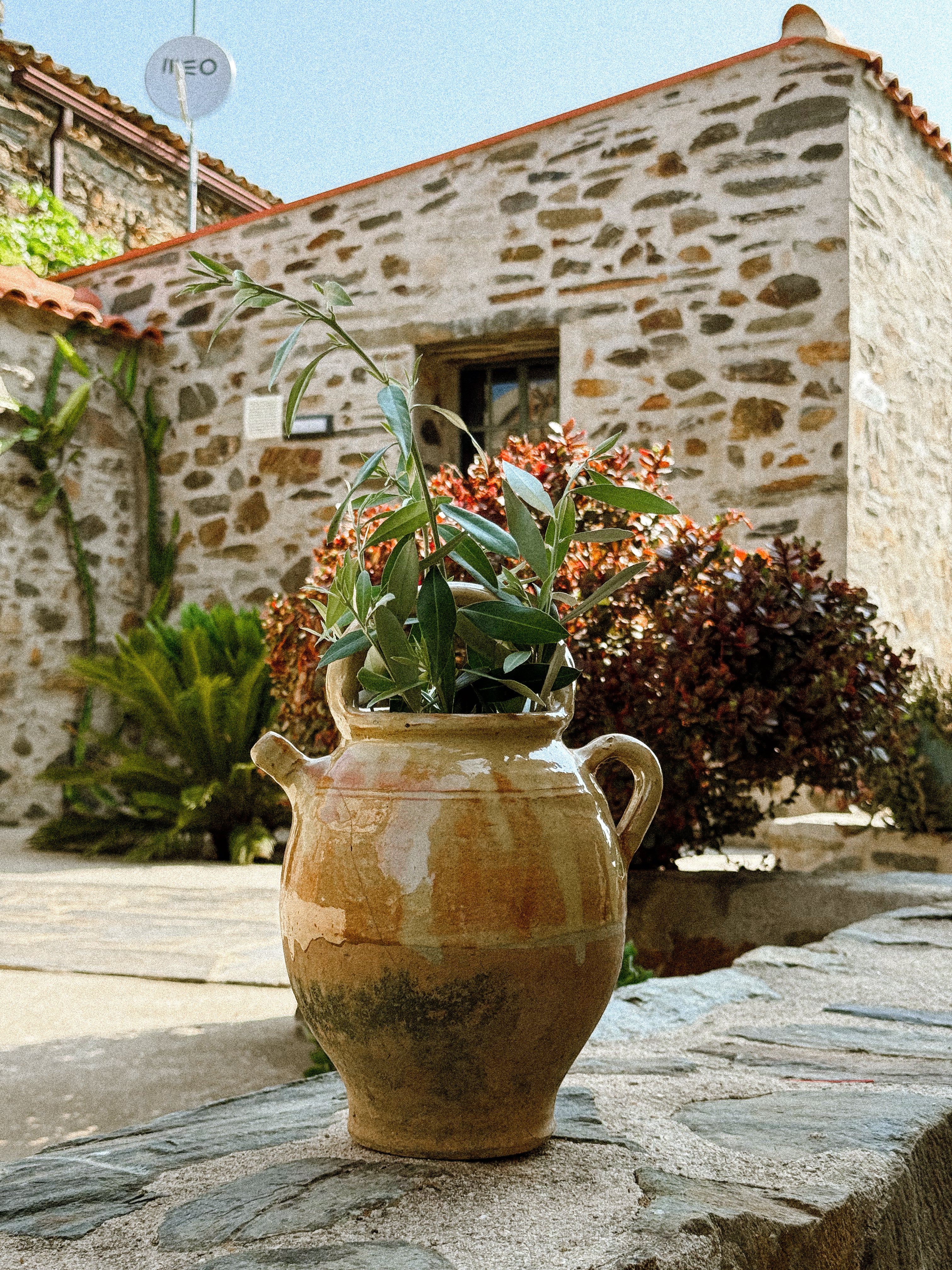 HN018 | Rustic glazed clay jug with two handles