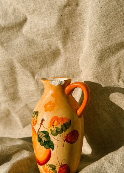 HN034 | Jarro com frutas pintadas à mão, anos 1960–70
