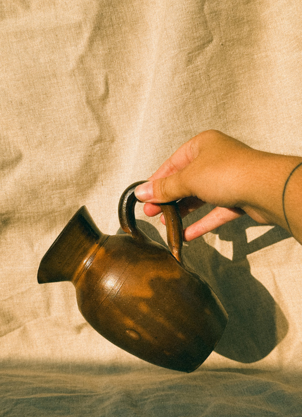 HN027 | Clay jug with two handles, c. 1950