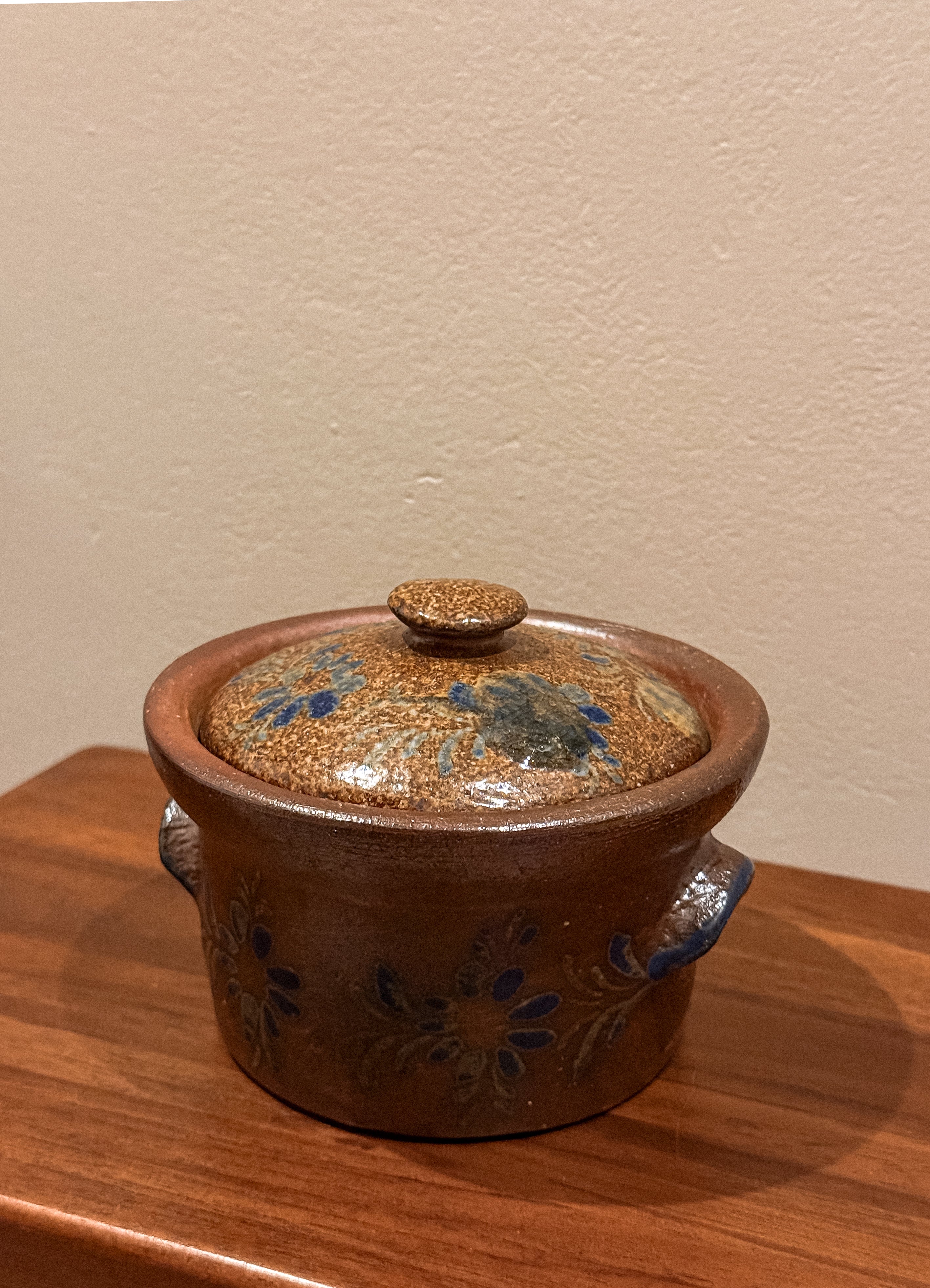 Pote com tampa em cerâmica vidrada, séc. XX