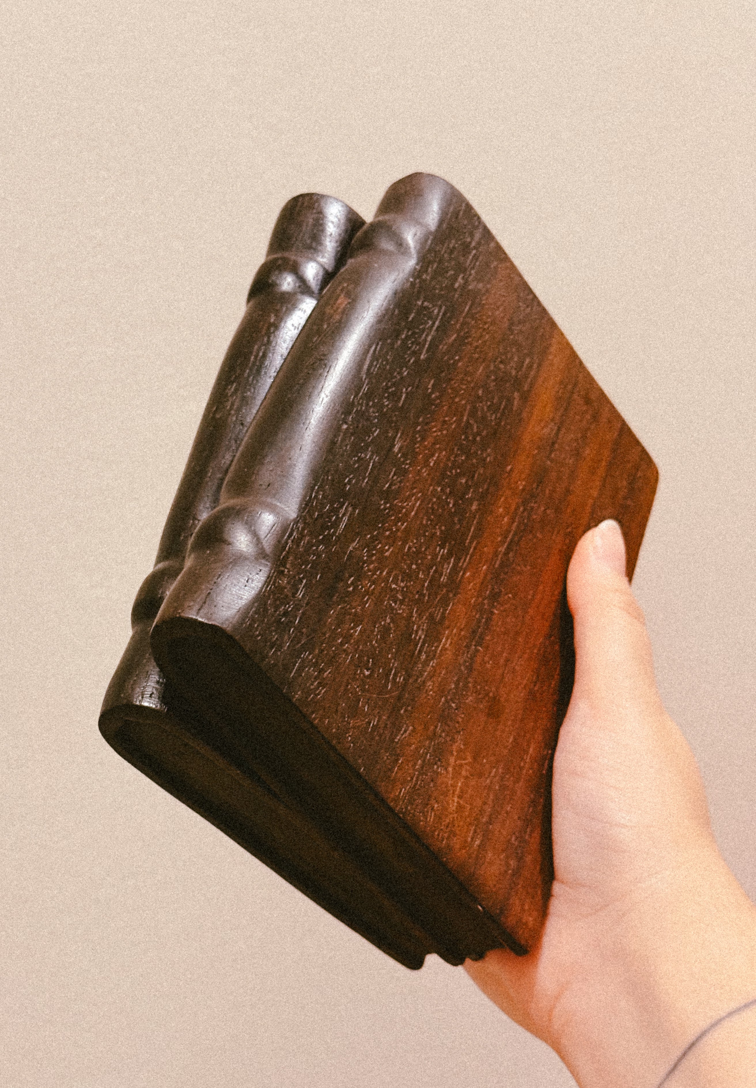 Suportes para livros em madeira maciça, séc. XX