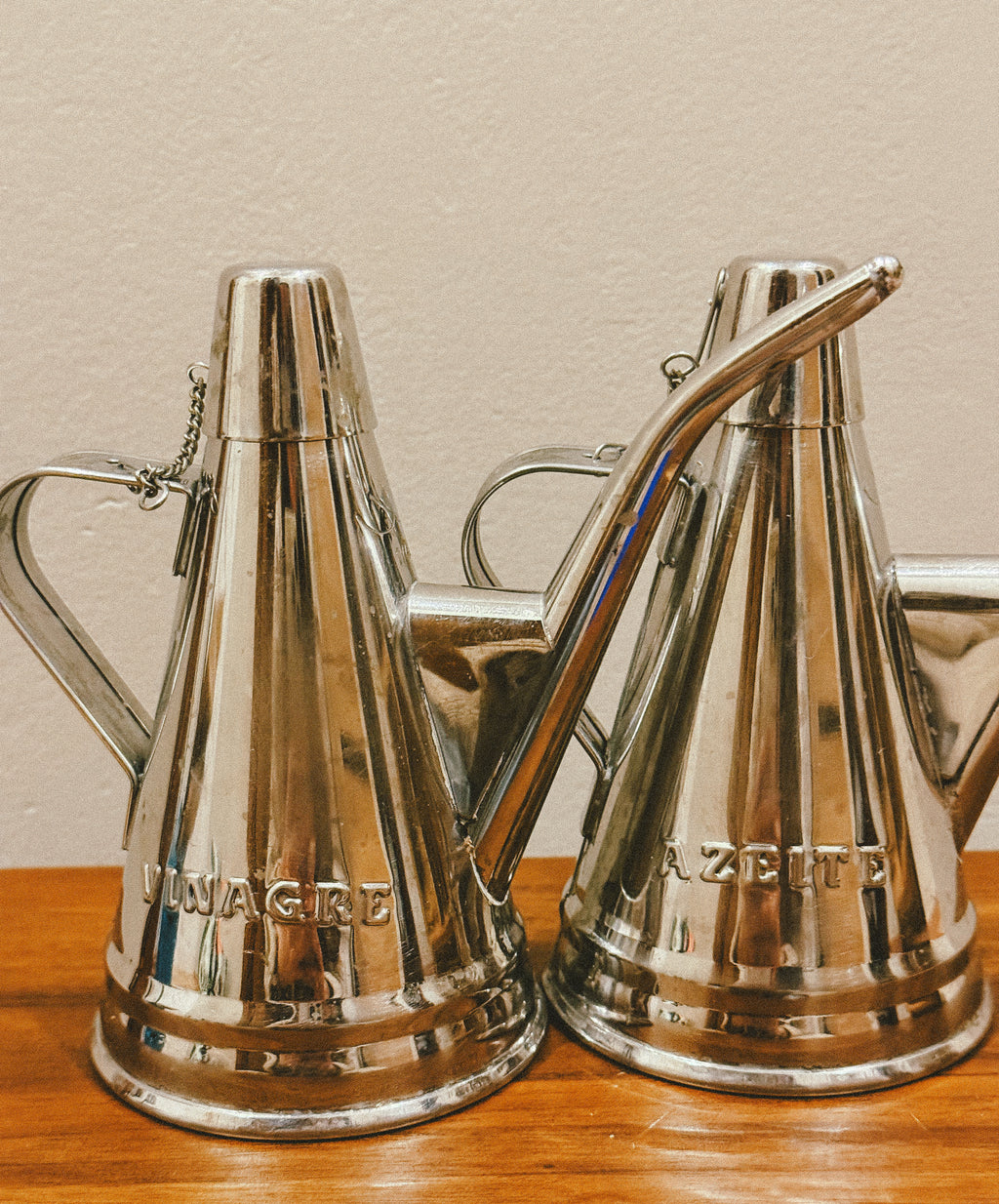 Par de galhetas azeite e vinagre em inox, séc. XX