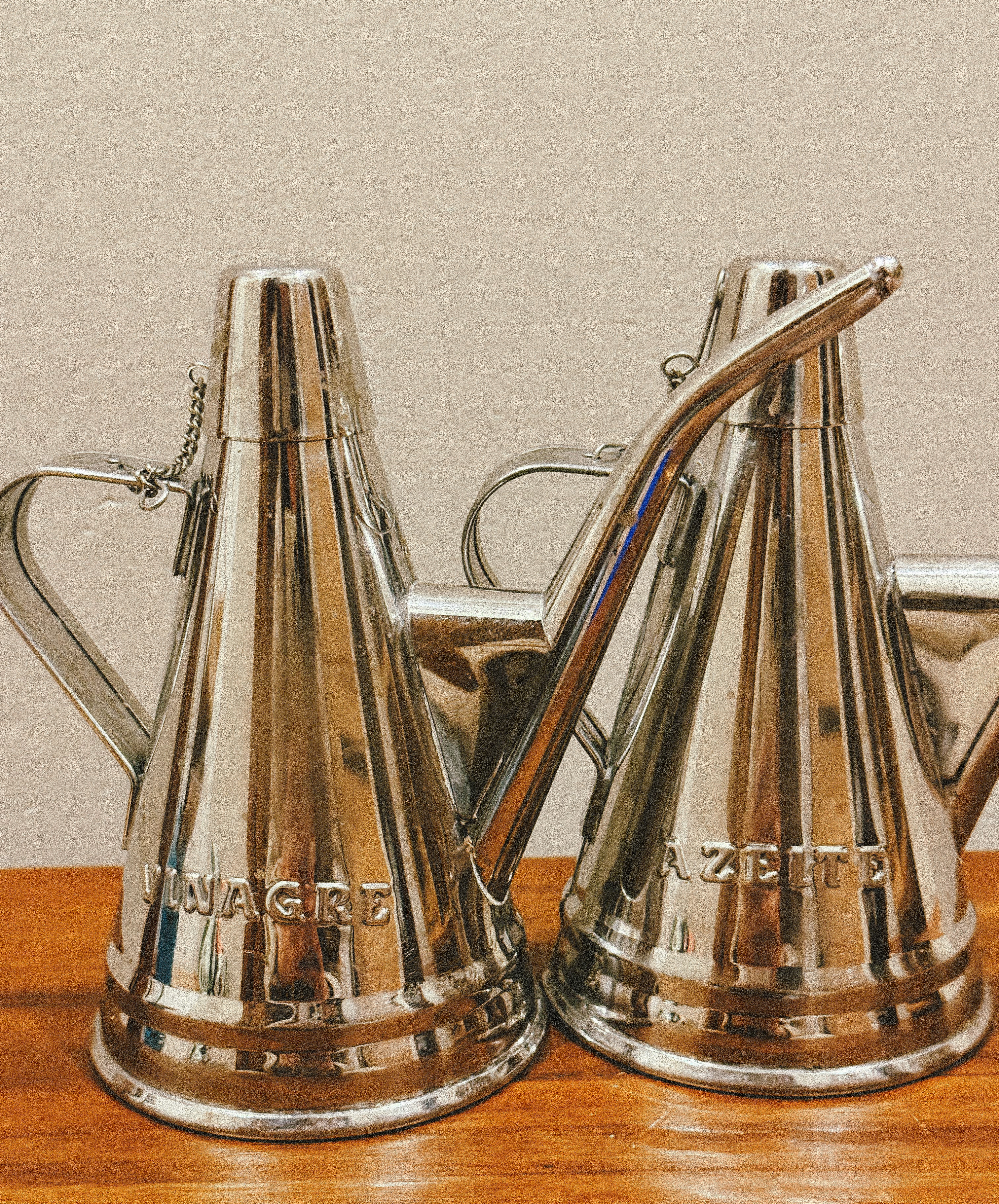 Par de galhetas azeite e vinagre em inox, séc. XX