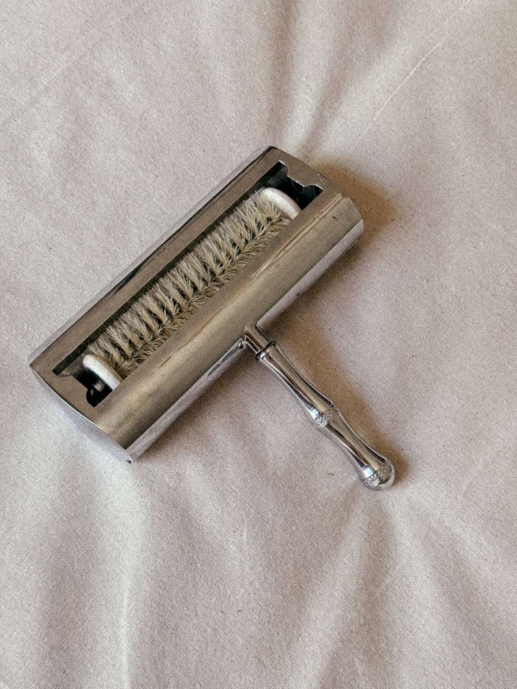 French Silent Butler with Floral Metalwork | Silver Crumb Catcher
