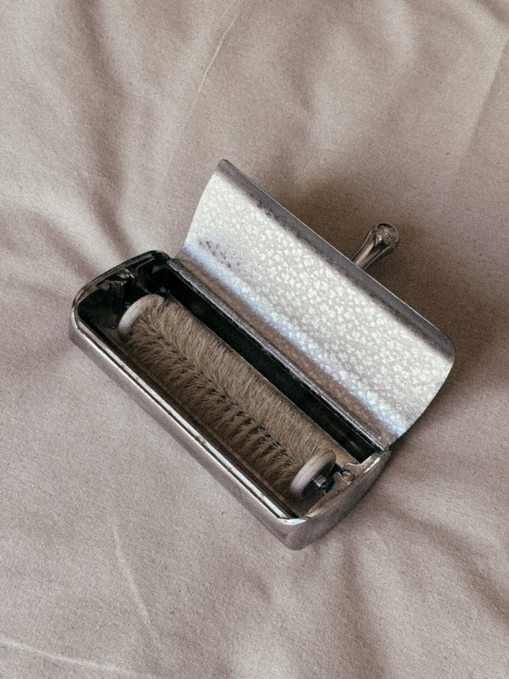 French Silent Butler with Floral Metalwork | Silver Crumb Catcher