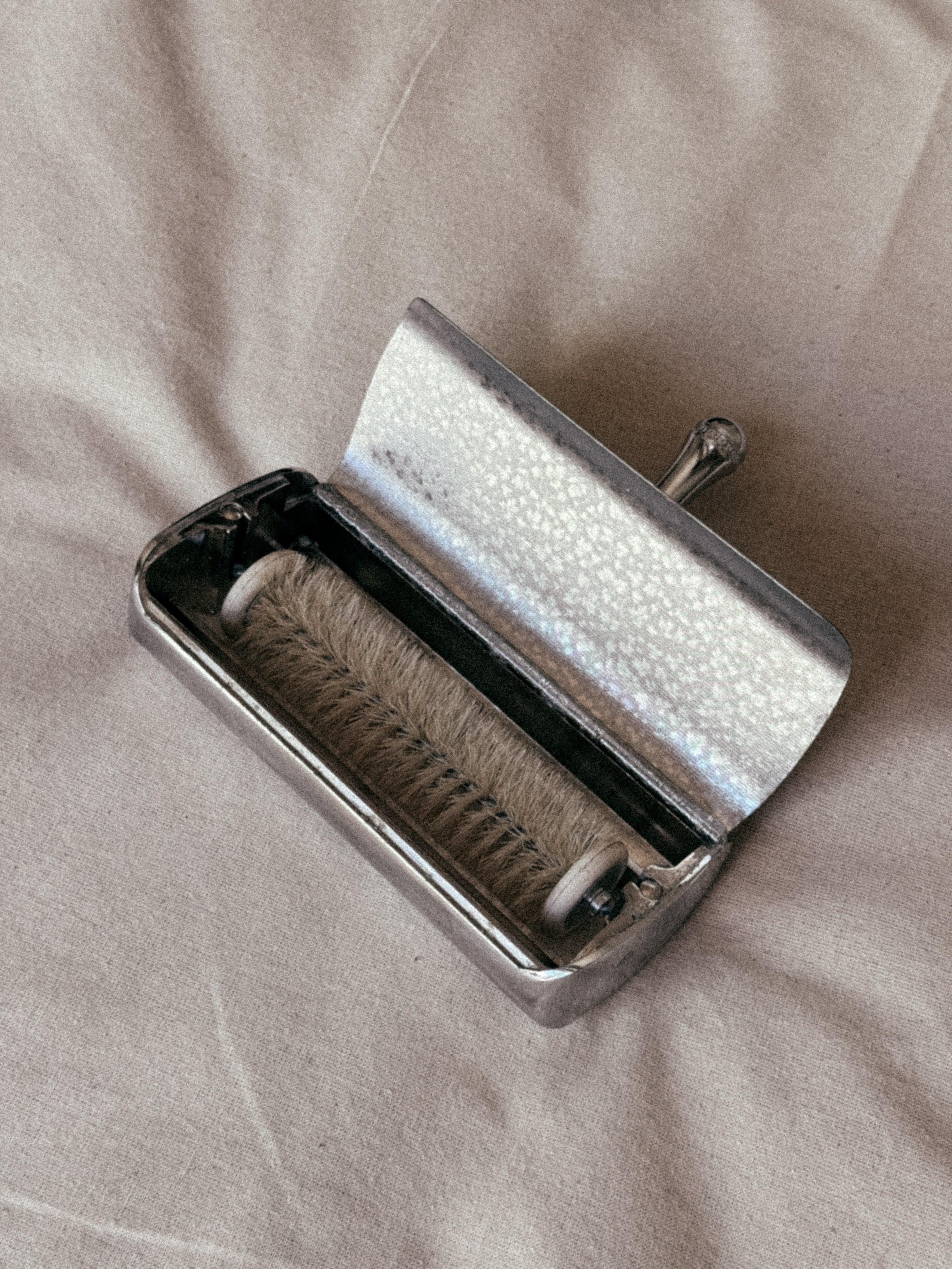 French Silent Butler with Floral Metalwork | Silver Crumb Catcher