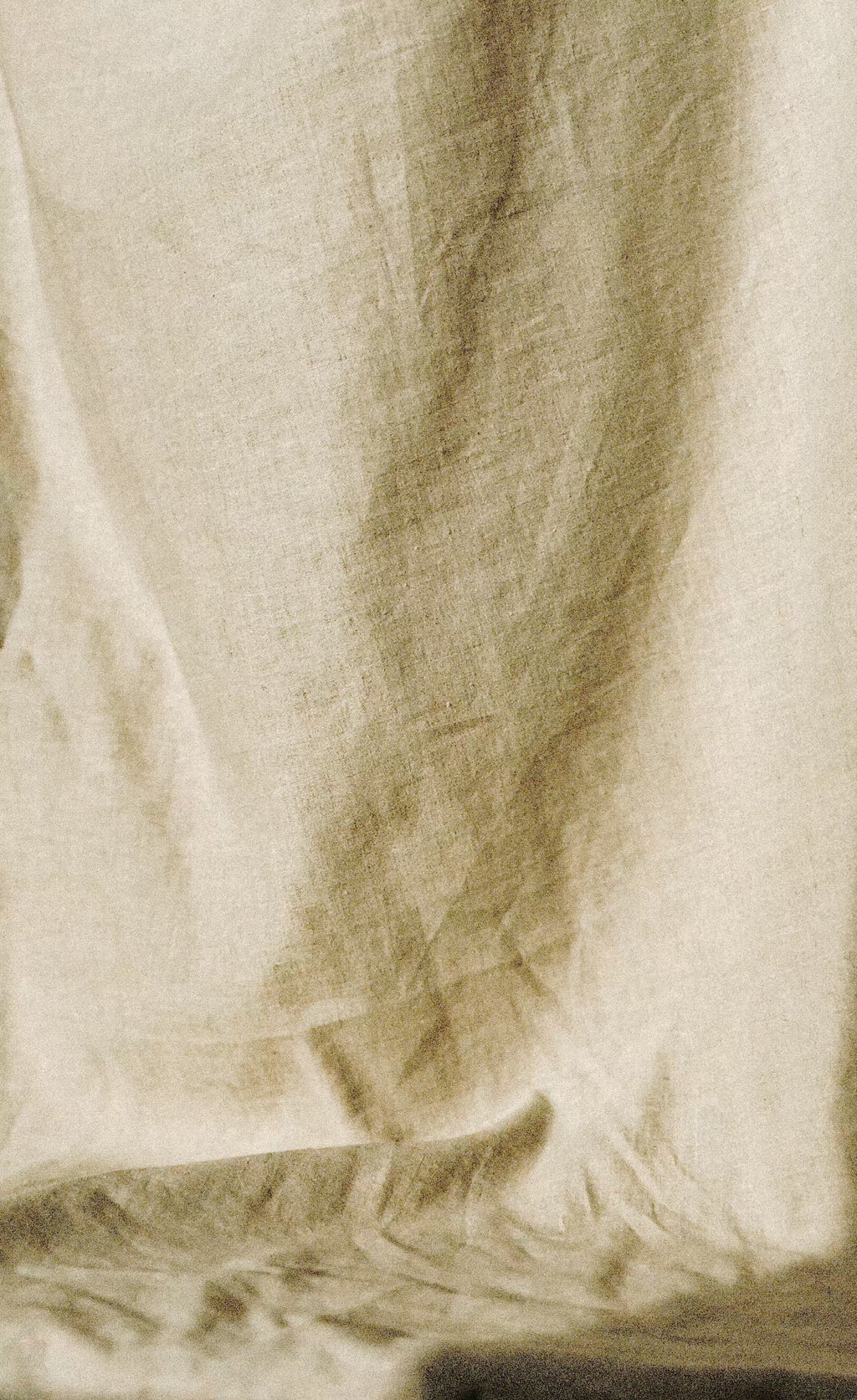 HN016 | Plaster vase prop RR Renglet, Brussels, sec. XX